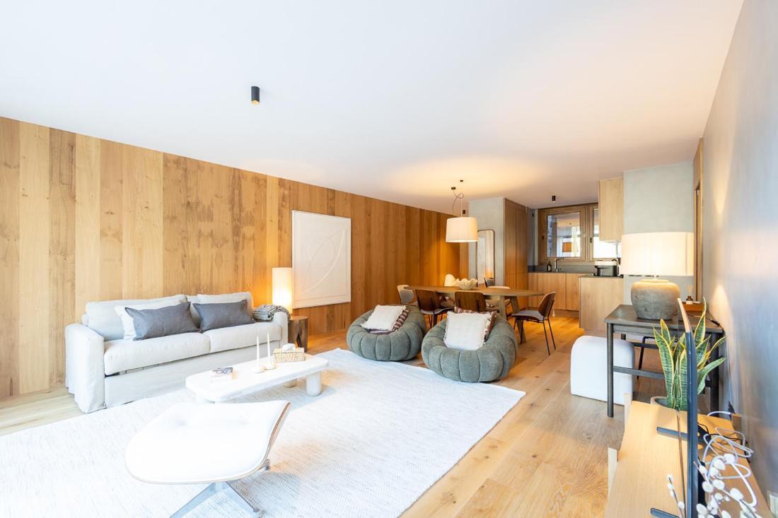 Isard Homes By Select *
